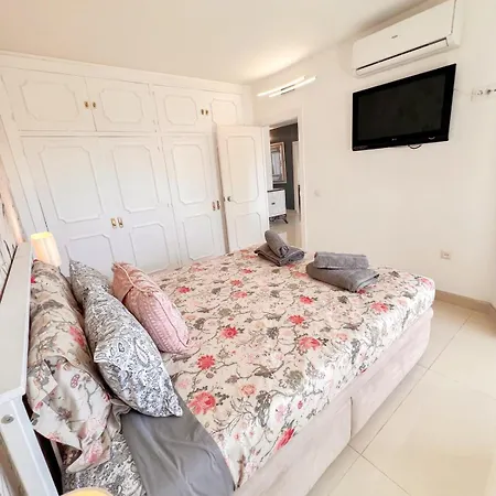 Appartement Cozy Designer With Pool