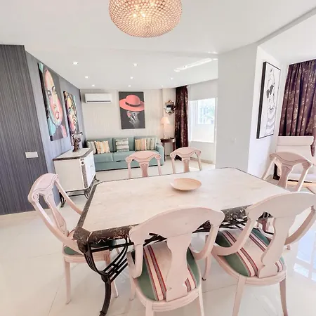 Cozy Designer With Pool Appartement *