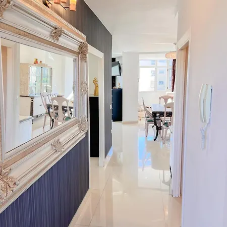 Cozy Designer With Pool Torremolinos