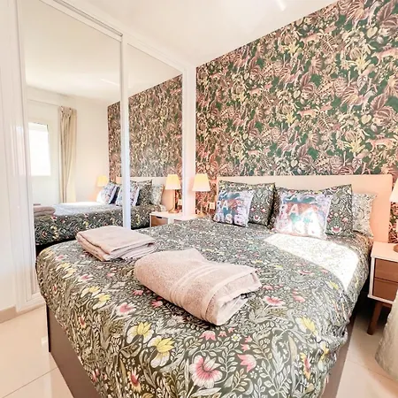 Cozy Designer With Pool Appartement Torremolinos
