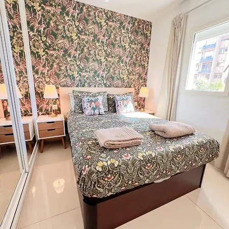 Cozy Designer With Pool Appartement *