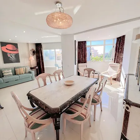 Cozy Designer With Pool Appartement Torremolinos